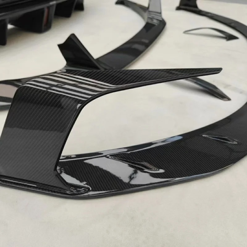 Used for DB11 Upgraded Version Pk Style Dry Carbon Fiber Small Surround Body Kit Front Lip Edge Rear Diffuser